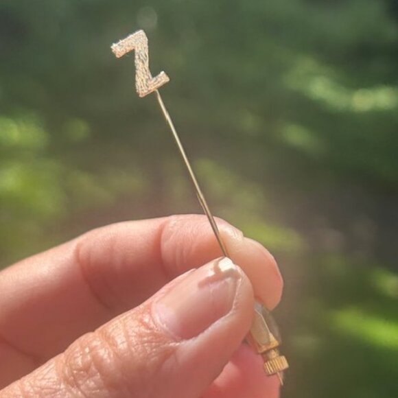 14K GOLD Textured “Z” Stick PIN - Picture 7 of 11